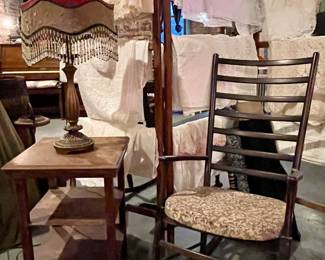 ARTS & CRAFTS ROCKER, DALE TIFFANY LAMP, LINENS