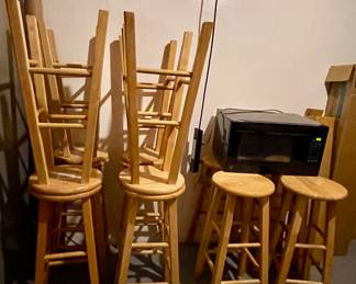 WOOD STOOLS, MICROWAVE