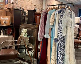 VINTAGE LONG DRESSES