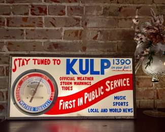 AMAZING VINTAGE LIGHT-UP KULP 1390 EL CAMPO RADIO STATION ADVERTISING SIGN-HAS WEATHER FORECAST 22”X11”