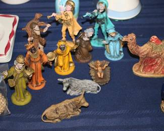Vintage Nativity Figures "Italy"