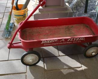 Radio Flyer Red Wagon