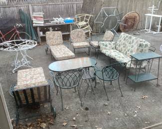 Vintage Outdoor Furniture it’s got to go !!!