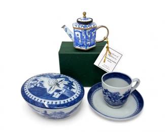 227 KelvinChenTeapotwCOAMottahedehBlueCantonPorcelain