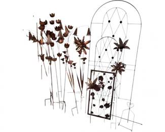 268 LargeAssortmentofYardArtCopperMetalRainCatchersBells