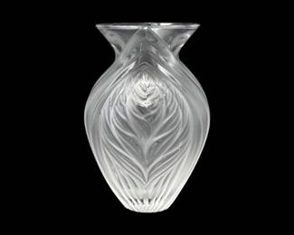 116 LaliqueFrancePavieFrostedCrystalVaseSigned