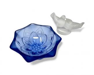 47 LaliqueCrystalPairBlueFloralPinDishFrostedLovebirds