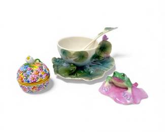 213 HerendHungaryTrinketBoxHerendFrogFigurineFranzLotusBowl