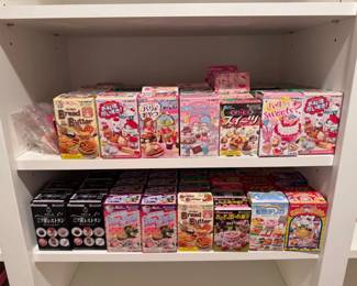 249 ReMentMiniatureSurpriseBoxCollection85Boxes