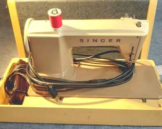 Vintage Singer Sewing Machine And Thread Collection