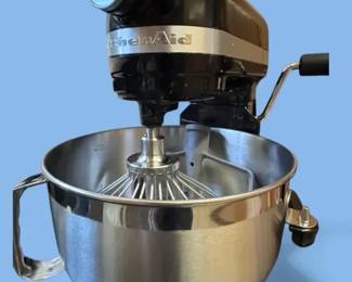 The Kitchen Hero KitchenAid Mixer 6QT