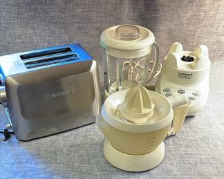 Cuisinart Toaster, Blender And Electric Juicer