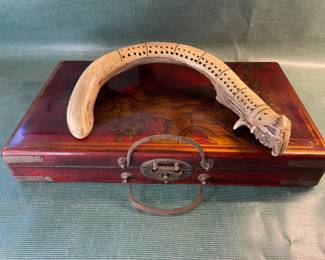 Handcrafted Cribbage Horn And Chinese Chess