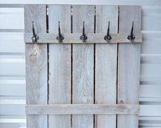 102 ReclaimedWoodWallHangingCoatRackArlingtonPickUpOnly