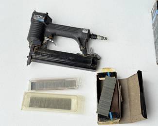 121 CampbellHausfeld114BradNailerExtraNails