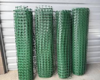 136 RollsofPlasticFencingArlingtonPickUpOnly