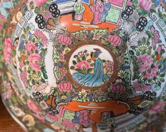 This lot features a pair of antique Chinese porcelain bowls with people scenery painted on the surface. Stamped underneath as shown in photos. The largest bowl measures, 4” H x 10.25” W x 10.25” D.
