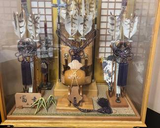  traditional Japanese Hama Yumi (evil-destroying bow) and Hamaya (evil-destroying arrows) display set, Music box