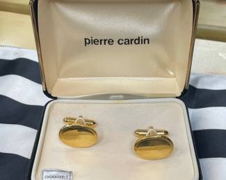 Vtg Pierre Cardin engravable Cufflinks 