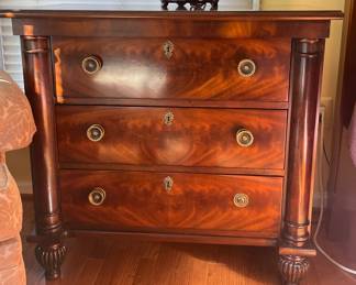 Henredon Historical Natachez collection bedside table 