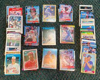 Vintage sports trading cards: MLB