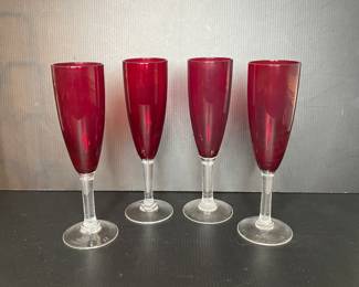 Red glass champagne flutes 