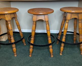 Backless wooden bar stools
