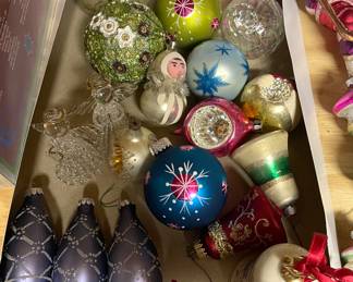 Vintage & modern ornaments
