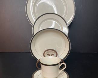 Royal Limited Dynasty China set vtg