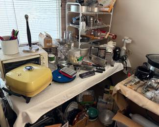High Quality Baking  and food prep Items.  Cuisinart Food Processor with tons of attachements!   Many items from Crate and Barrel and Sur La Table.   Vintage Friendship Pottery Mixing Bowl and Vintage TG Green/Ivory and Blue/Ivory Easimix Bowls.   