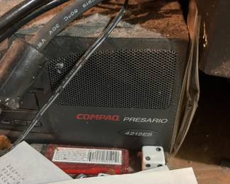 Compaq Presario Computer monitor vintage V410