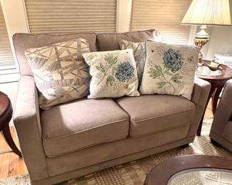 La-Z-Boy Upholstered Loveseat – Neutral Taupe Fabric – Very Comfortable