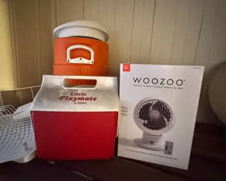 Igloo Little Playmate Cooler, Beverage Jug, and Woozoo Globe Fan – Household Items Display