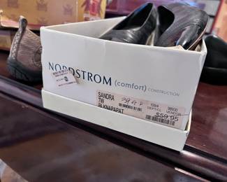 Nordstrom Comfort Black Flats – Style “Sandra” – Size 7W