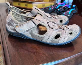 Earth Origins Taupe Sport Sandals – Women’s