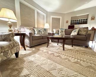 La-Z-Boy Living Room Set – Matching Sofas, Coffee Table, End Tables, Lamps & Rug