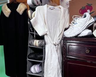 Assorted women's new balance sneakers, size 7, fairly worn, brand new, and more