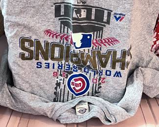 cubs vintage tee 
