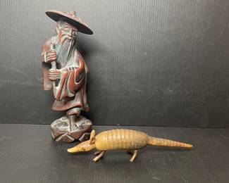 Wood carved figurines vtg
