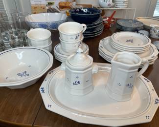 Pfalzgraff dinnerware set
