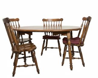 Vtg. Temple Stuart Rockingham dinning room table and chairs