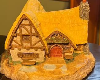 Disney's 50th Anniversary Snow White & 7 Dwarves Cottage & Mini Figurines (not shown here)
