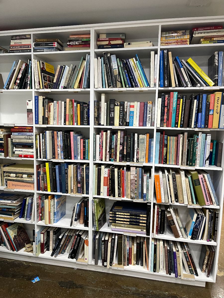 Large selection of fine art books