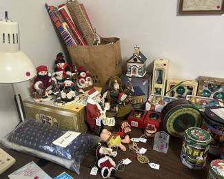 Christmas decorations in great condition
