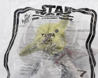 One McDonald's Star Wars The Clone Wars Yoda Happy Meal Toy 2008
