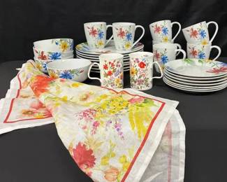 CT338Floral Porcelain Plates  Cups