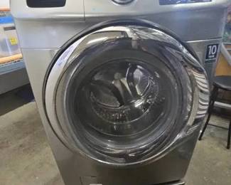 MK101VSamsung Washer. Front Load Washer With Pedestal