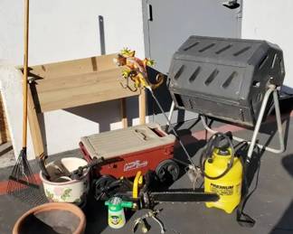 SG101Garden Supplies 