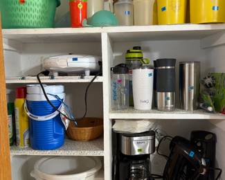 Vintage Tupperware and small appliances