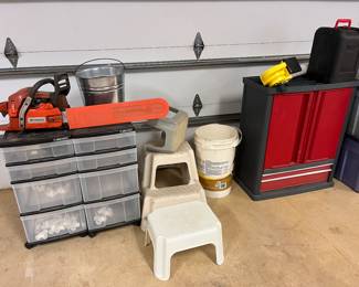 Chainsaw, storage